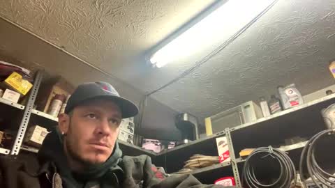 comingtrough online show from January 7, 5:31 pm