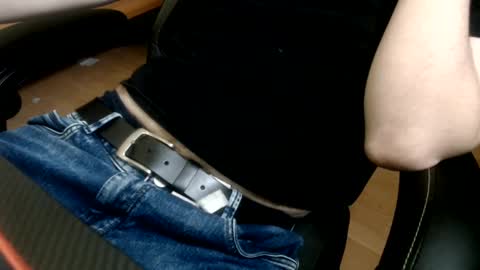 commanderchip online show from February 22, 4:40 pm