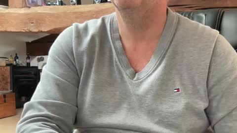 Snapshot of compay69 chatting on December 5, 10:17 am compay69 online show from December 5, 10:17 am