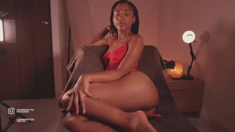   independent model online show from December 15, 2:41 am