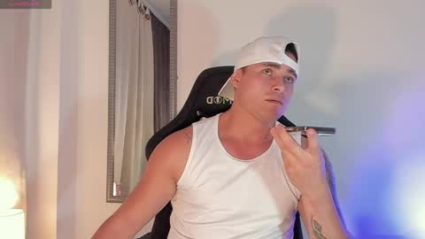 Connor Smith online show from May 15, 1:58 am
