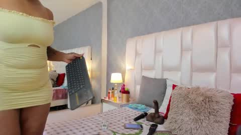 Mrs. Conny online show from November 9, 1:25 pm