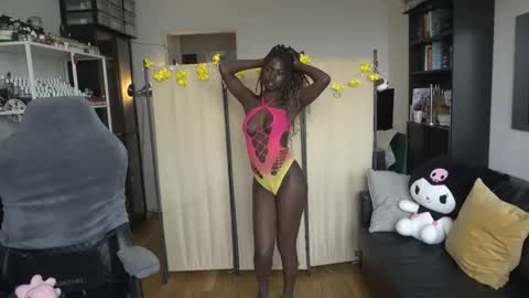 Snapshot of conymegan chatting on October 21, 1:38 pm Carola  independent model online show from October 21, 1:38 pm