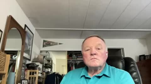 Snapshot of cookoosnest chatting on February 3, 4:46 am cookoosnest online show from February 3, 4:46 am