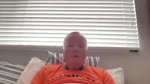 Snapshot of cookoosnest chatting on February 26, 2:49 pm cookoosnest online show from February 26, 2:49 pm