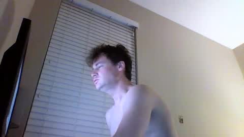 cooldude122222 online show from February 19, 5:16 am