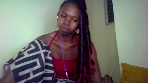 coquine_lara online show from April 19, 6:10 pm