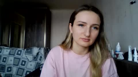 cora_fora online show from January 13, 11:18 am