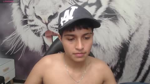 Cora online show from February 1, 12:29 am