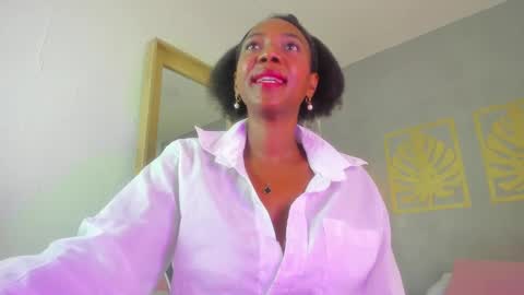 C O R A  L online show from September 16, 12:18 pm