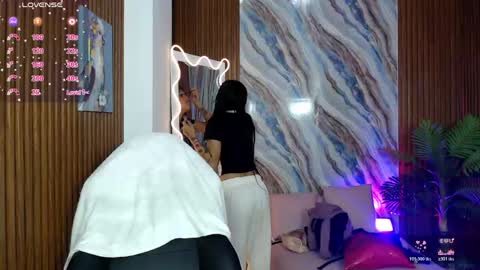 corall_tay1 online show from April 16, 11:54 am