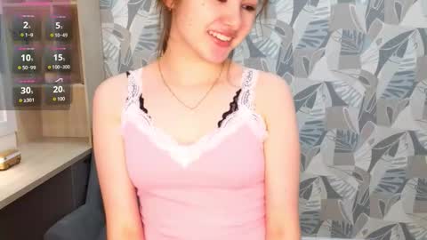 Snapshot of cordiacower chatting on October 23, 3:46 pm Leya online show from October 23, 3:46 pm