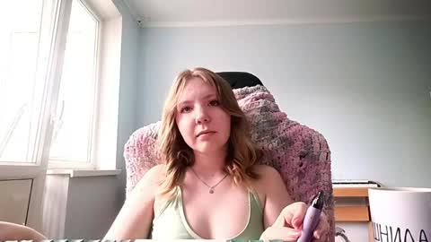 Elvi online show from June 4, 2:34 pm