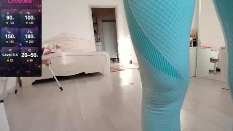 Lina online show from October 9, 11:05 am