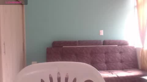  ALEJANDRO Y EMILY  online show from December 21, 8:15 pm