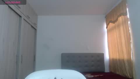  ALEJANDRO Y EMILY  online show from October 5, 12:24 pm