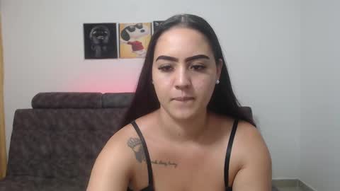  ALEJANDRO Y EMILY  online show from March 9, 5:22 am