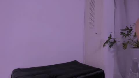 Couple sexxo online show from October 25, 2:23 am