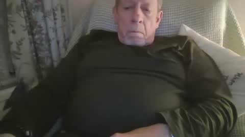 courieral1 online show from February 9, 9:06 pm