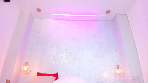 courtney online show from February 25, 7:20 am