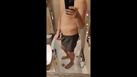 cowardly_lion88 online show from November 26, 10:34 am