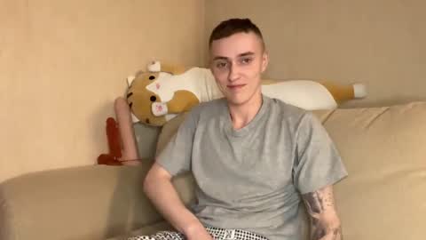 Snapshot of crazybottom99 chatting on January 10, 6:38 pm Alex online show from January 10, 6:38 pm