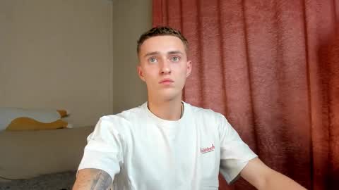 Snapshot of crazybottom99 chatting on October 30, 6:30 pm Alex online show from October 30, 6:30 pm