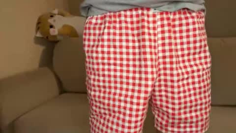 Snapshot of crazybottom99 chatting on January 11, 7:05 pm Alex online show from January 11, 7:05 pm