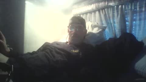 crazybuilder1 online show from December 15, 1:29 pm