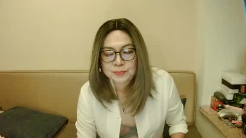 Kelly   online show from March 5, 10:22 am