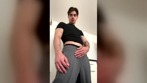 crazydickboy3 online show from April 14, 9:34 am