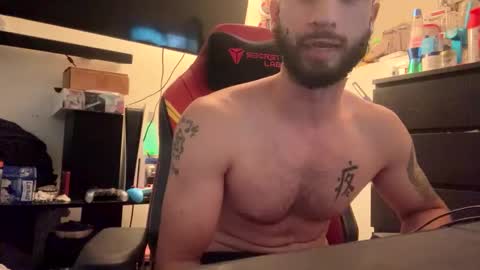 Snapshot of crazydill28 chatting on September 21, 4:33 pm crazydill28 online show from September 21, 4:33 pm