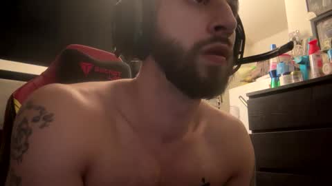 Snapshot of crazydill28 chatting on September 19, 12:15 am crazydill28 online show from September 19, 12:15 am