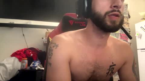 Snapshot of crazydill28 chatting on September 22, 11:31 pm crazydill28 online show from September 22, 11:31 pm