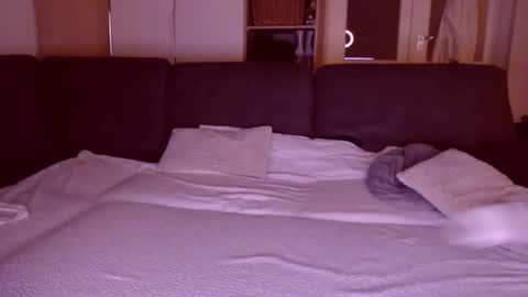 Camille online show from December 16, 9:43 pm