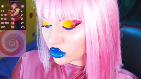 Roxy online show from October 18, 1:48 pm