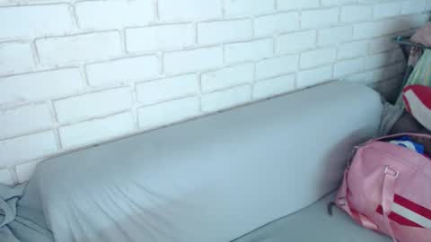 Crazyy Girl  online show from January 11, 4:57 pm