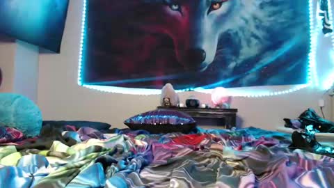 Snapshot of creamy_lust chatting on January 12, 5:03 am Sylvia online show from January 12, 5:03 am
