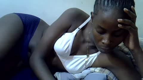 creamy_pussie online show from July 31, 10:38 am