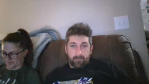 Creeksidecouple online show from November 18, 12:46 am