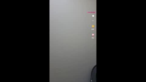 crimsongingerale online show from April 13, 7:18 pm