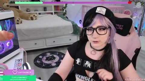 Crimson Kitten online show from January 16, 3:56 am