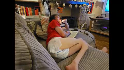 Snapshot of crippledboy26 chatting on October 18, 1:21 am CrippledBottom online show from October 18, 1:21 am