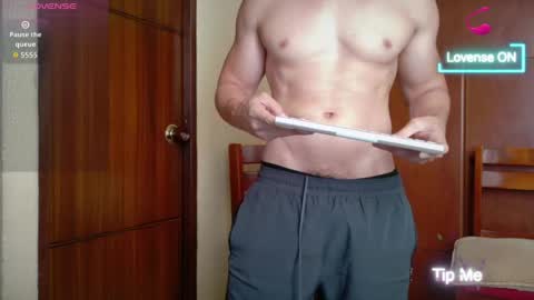 cris2428 online show from April 21, 3:19 pm