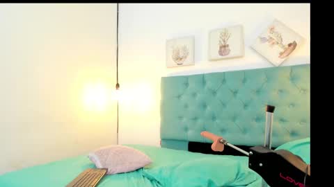 cris_dulce online show from September 13, 8:00 pm