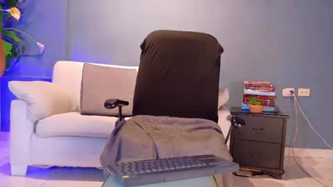criss_hardcock_ online show from July 11, 1:58 pm
