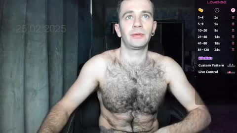 Snapshot of crissstud chatting on February 25, 5:19 am Criss online show from February 25, 5:19 am