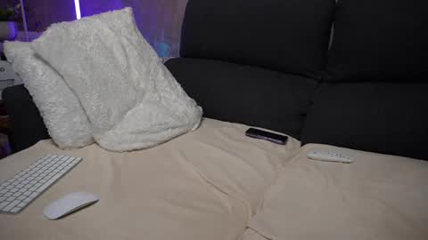 crissy_love online show from February 11, 5:05 am