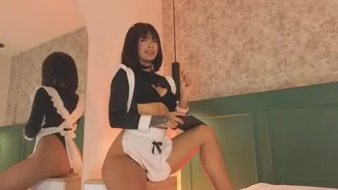 Snapshot of cristal_roberts_ chatting on October 11, 2:00 pm Cristal online show from October 11, 2:00 pm