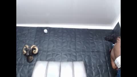 Hanna  online show from March 3, 10:00 am